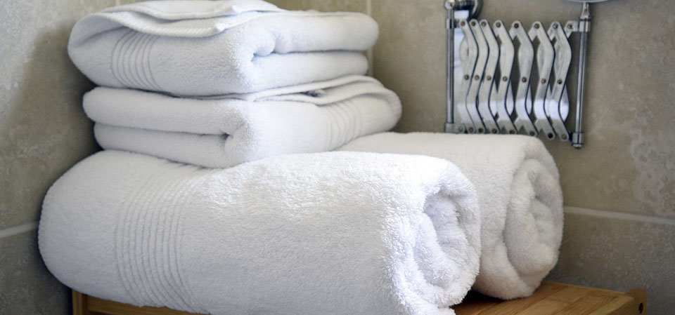 Bed and breakfast accommodation in Sconser on the Isle of Skye Loch Aluinn