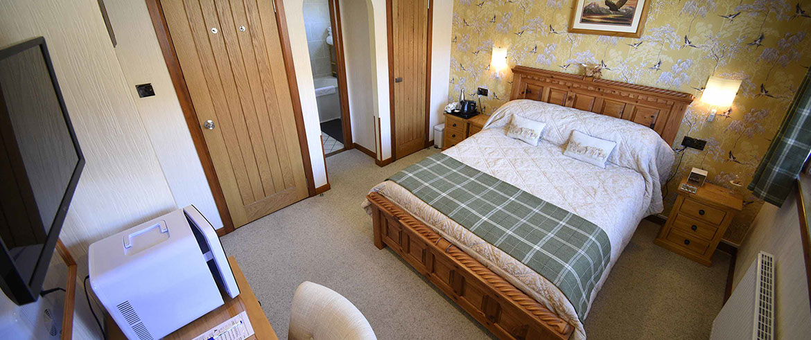 Loch Aluinn has spacious rooms with en suite bathrooms wifi internet and smart tvs
