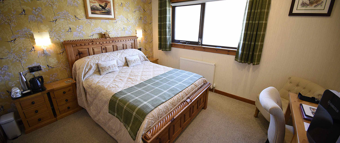 Loch Aluinn is a sea view bed and breakfast accommodation in Sconser with great rooms