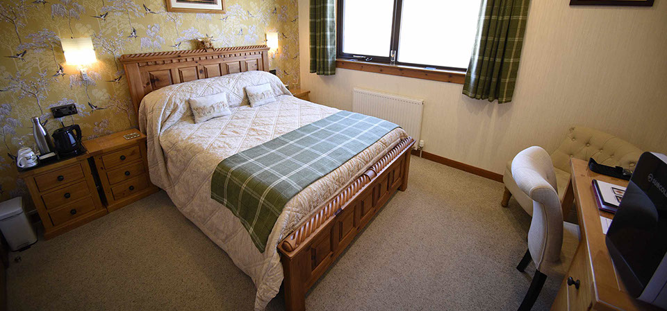 Loch Aluinn is a sea view bed and breakfast accommodation in Sconser with great rooms
